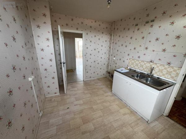 Appartement à vendre à Cambrai dans le Nord (59400), ref : 59084-1956