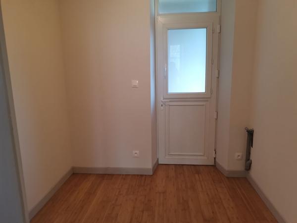 A louer - Maison de ville Chaumont En Vexin centre 2 pièces 49.01 m2