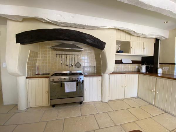 Montaigu-de-Quercy (82150) TARN ET GARONNE MONTAIGU DE QUERCY. ensemble en pierre avec piscine, 13 hectares, jolie vues