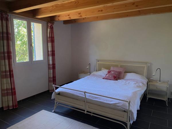 Montaigu-de-Quercy (82150) TARN ET GARONNE MONTAIGU DE QUERCY. ensemble en pierre avec piscine, 13 hectares, jolie vues