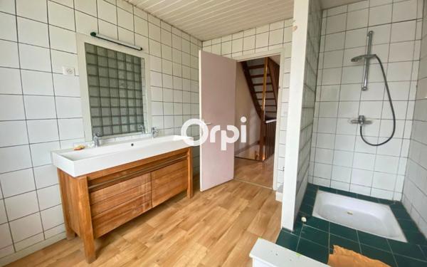 Immeuble à vendre    3 pièces •  Roncq