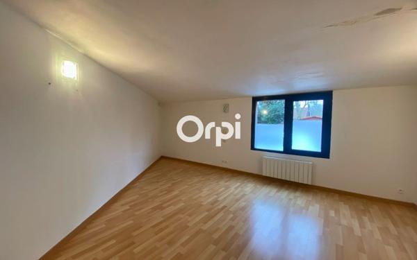 Immeuble à vendre    3 pièces •  Roncq