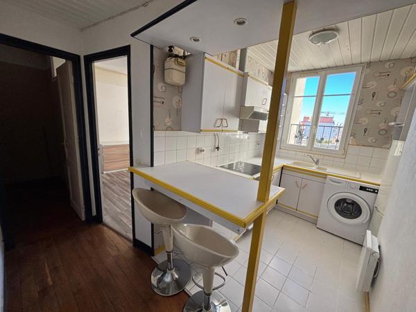 Bondy (93140) Grand F2 avec bureau proche gare