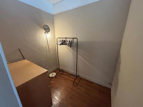 Bondy (93140) Grand F2 avec bureau proche gare