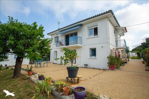 Maison à vendre |  La Réole |  5 pièces | 130 m²