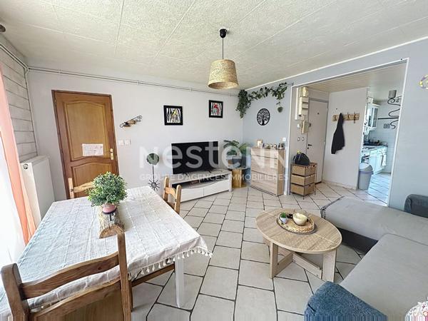 Aubagne - Appartement 4 pièces - 65 m2 - 3 chambres - loggia - résidence sécurisée - stationnement