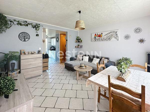Aubagne - Appartement 4 pièces - 65 m2 - 3 chambres - loggia - résidence sécurisée - stationnement