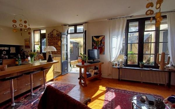 Appartement à vendre    5 pièces •  Poitiers