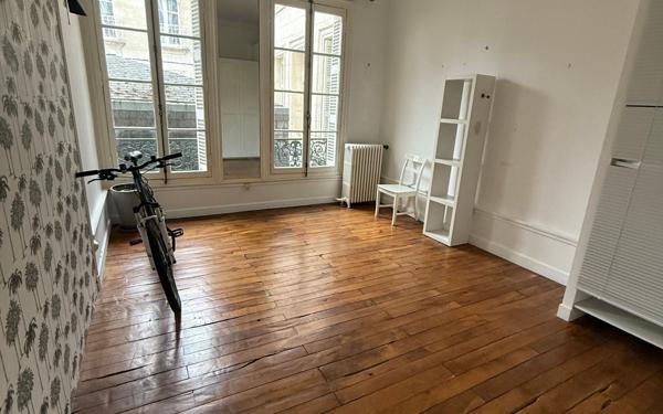 Appartement à vendre    5 pièces •  Poitiers