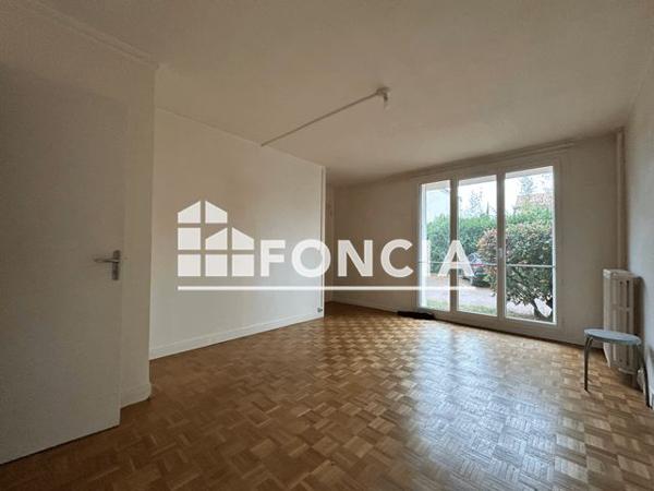 Location Studio 31 m² - 27/29 AVENUE DE BRIMONT Chatou 78400