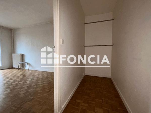 Location Studio 31 m² - 27/29 AVENUE DE BRIMONT Chatou 78400