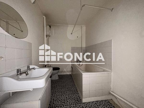 Location Studio 31 m² - 27/29 AVENUE DE BRIMONT Chatou 78400