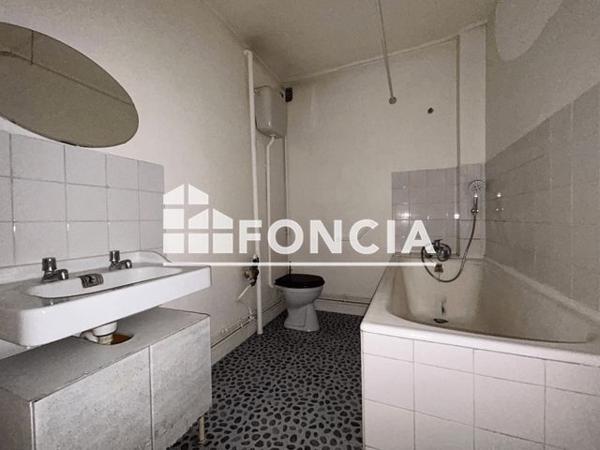 Location Studio 31 m² - 27/29 AVENUE DE BRIMONT Chatou 78400