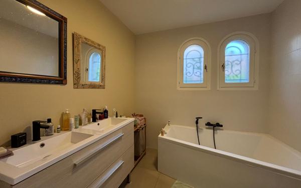 Maison à louer    5 pièces • 110 m2 Romans-sur-Isère