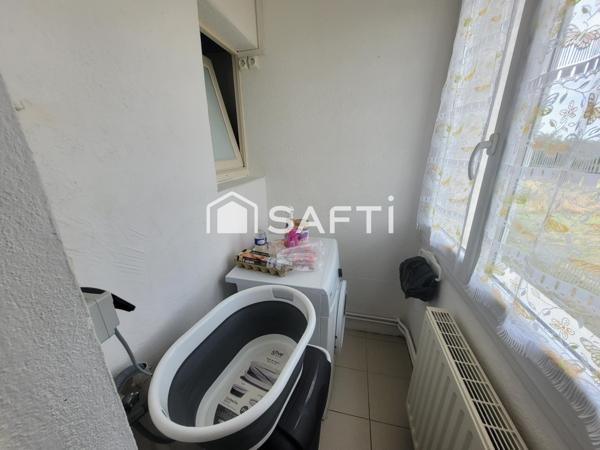 APPART loué 500€ (3 chambres + garage + verdure)