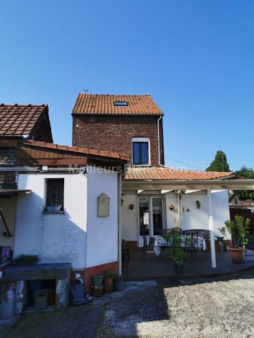 MAISON DE VILLE SEMI-INDIVIDUELLE 3 CHAMBRES JARDIN HANGAR
