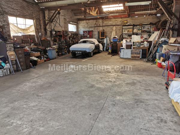 MAISON DE VILLE SEMI-INDIVIDUELLE 3 CHAMBRES JARDIN HANGAR