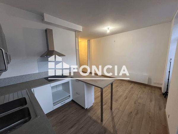 Location Appartement 2 pièces 33.72 m² - 3 PLACE PITRAC Mont De Marsan 40000