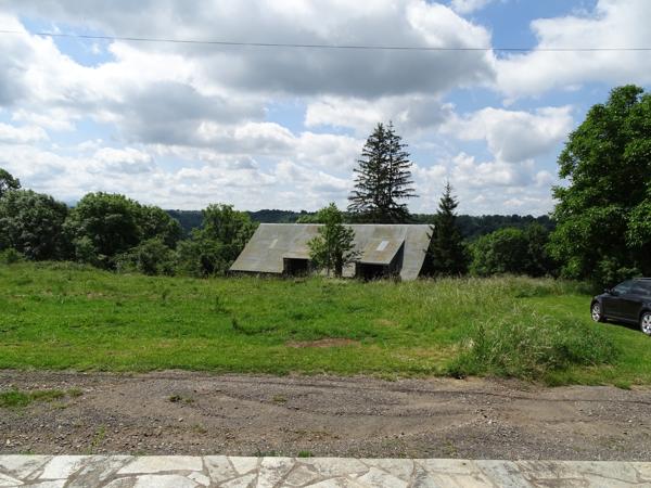 Belle grange en pierres Trizac (15400)