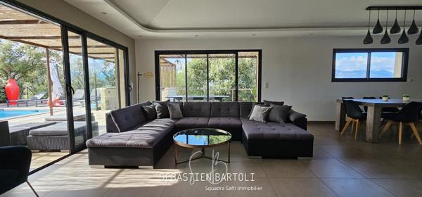 Villa moderne T4 avec piscine et T3+T2 indépendants