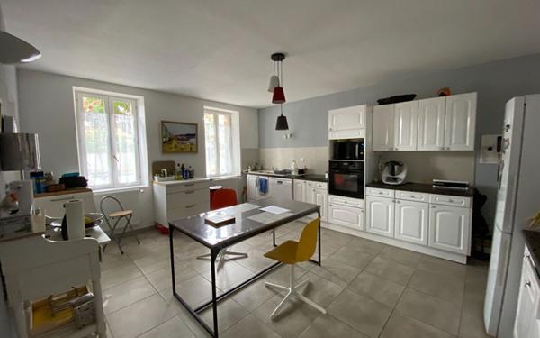 Maison à vendre    4 pièces • 133,65 m2 Lavernose-Lacasse