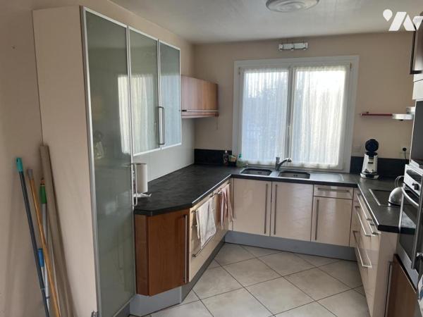 DONGES - Maison 4 chambres - 152 m².