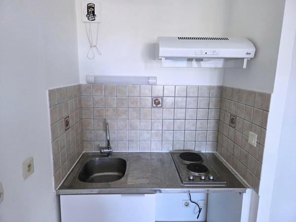 TROP TARD DÉJÀ VENDU PAR IDIMMO : St Denis centre, Appartement T1 de 31m² ! Saint-Denis (97400)