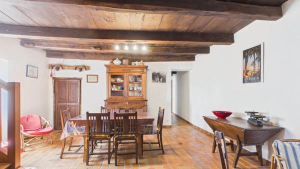 Maison en pierre avec jardin Calme, charme et beau potentiel d'aménagement Rieupeyroux