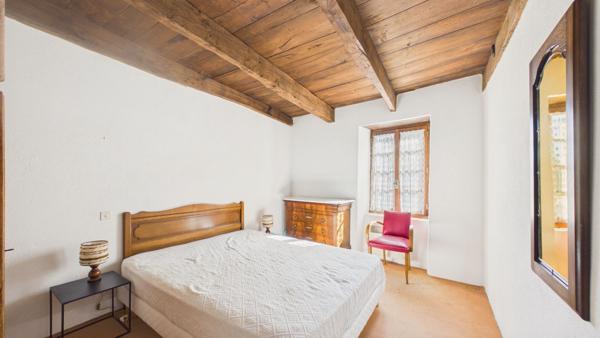 Maison en pierre avec jardin Calme, charme et beau potentiel d'aménagement Rieupeyroux