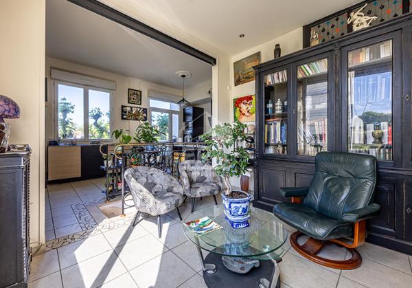 APPARTEMENT ATYPIQUE ET LUMINEUX - PLAGE DE PONTAILLAC