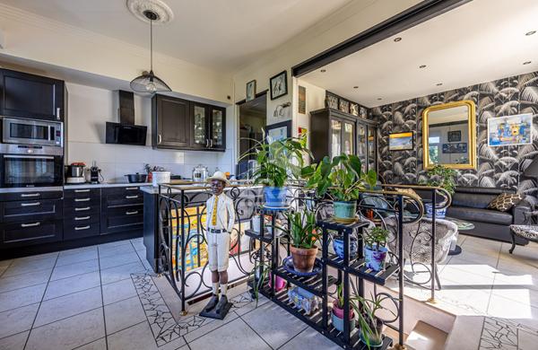 APPARTEMENT ATYPIQUE ET LUMINEUX - PLAGE DE PONTAILLAC