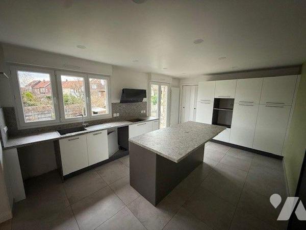 Maison à Vendre à Hesdin-la-Forêt (62140) en Pas-de-Calais (62)

Cette maison offre une surfa...