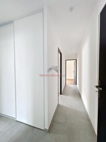 Maison contemporaine de plain-pied à Querré 49330