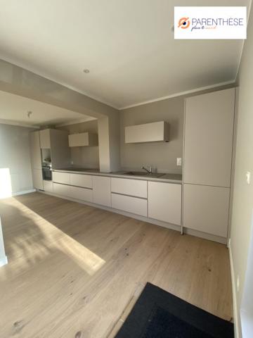 Maison semi individuelle / garage et jardin sud ouest