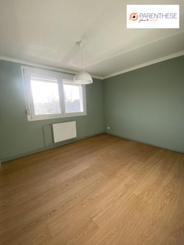 Maison semi individuelle / garage et jardin sud ouest