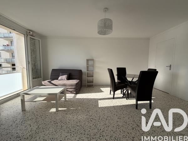 Location studio 37,69 m² Saint-Thibault-des-Vignes