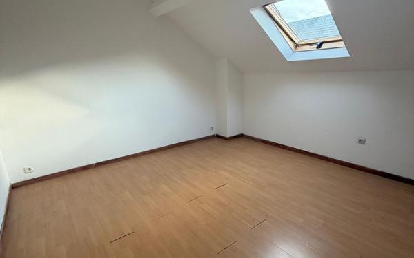 Maison à louer    3 pièces • 54 m2 Saint-Quentin