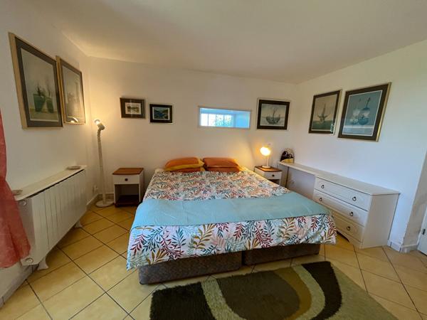 Maison Montmoreau Saint Cybard 7 pièce(s) 186 m2 Montmoreau saint cybard