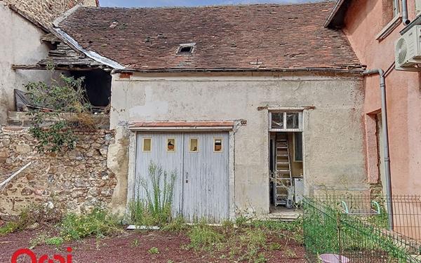 Maison à vendre    3 pièces •  Montmarault