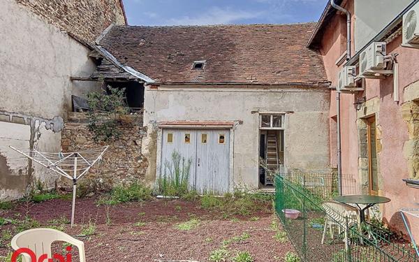 Maison à vendre    3 pièces •  Montmarault