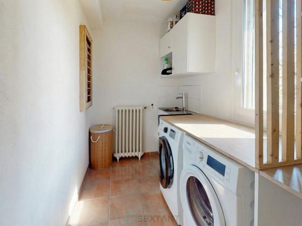 GRANS (13)  –  Maison de village rénovée – 3 chambres – 110 m²