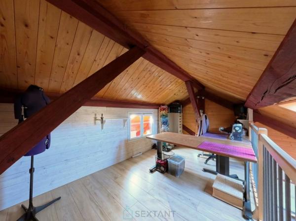 GRANS (13)  –  Maison de village rénovée – 3 chambres – 110 m²