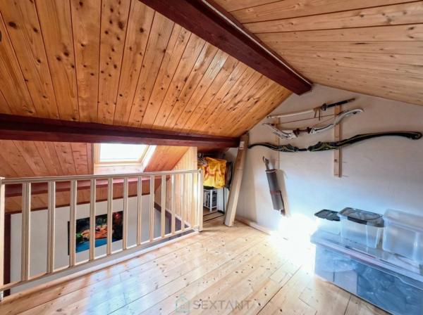 GRANS (13)  –  Maison de village rénovée – 3 chambres – 110 m²