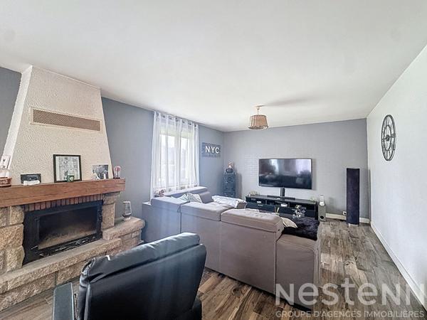 Maison de 123 m², 3 chambres et 1 bureau- 2 garages - Plouhinec