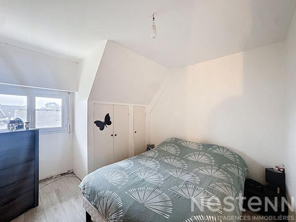 Maison de 123 m², 3 chambres et 1 bureau- 2 garages - Plouhinec