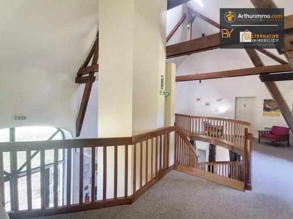 Vente Propriété 26 pièces 979 m2 à Laval