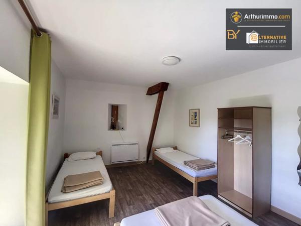 Vente Propriété 26 pièces 979 m2 à Laval