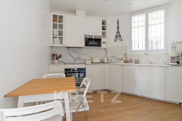Appartement haussmannien avec balcon filant – Place Félix Éboué, Paris 12ᵉ