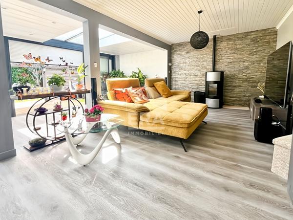 MAISON 6 PIÈCES 113 M² , BEAUX VOLUMES ET GRAND TERRAIN