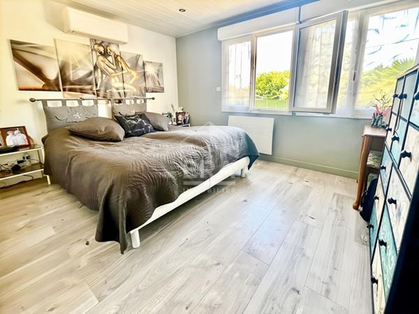MAISON 6 PIÈCES 113 M² , BEAUX VOLUMES ET GRAND TERRAIN